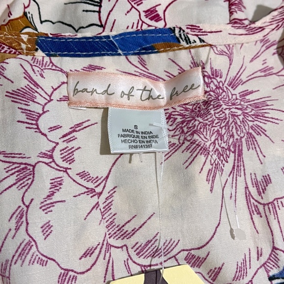 Band of the Free Floral Dress with Side Pockets - Picture 9 of 10